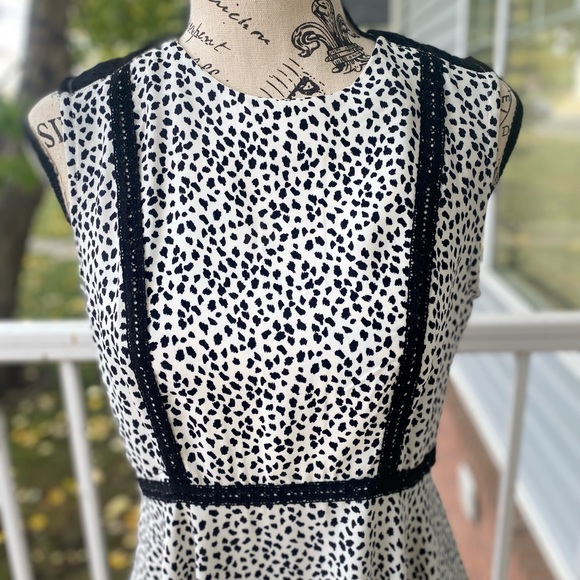 H&M Empire Waist Dresses - Picture 4 of 16